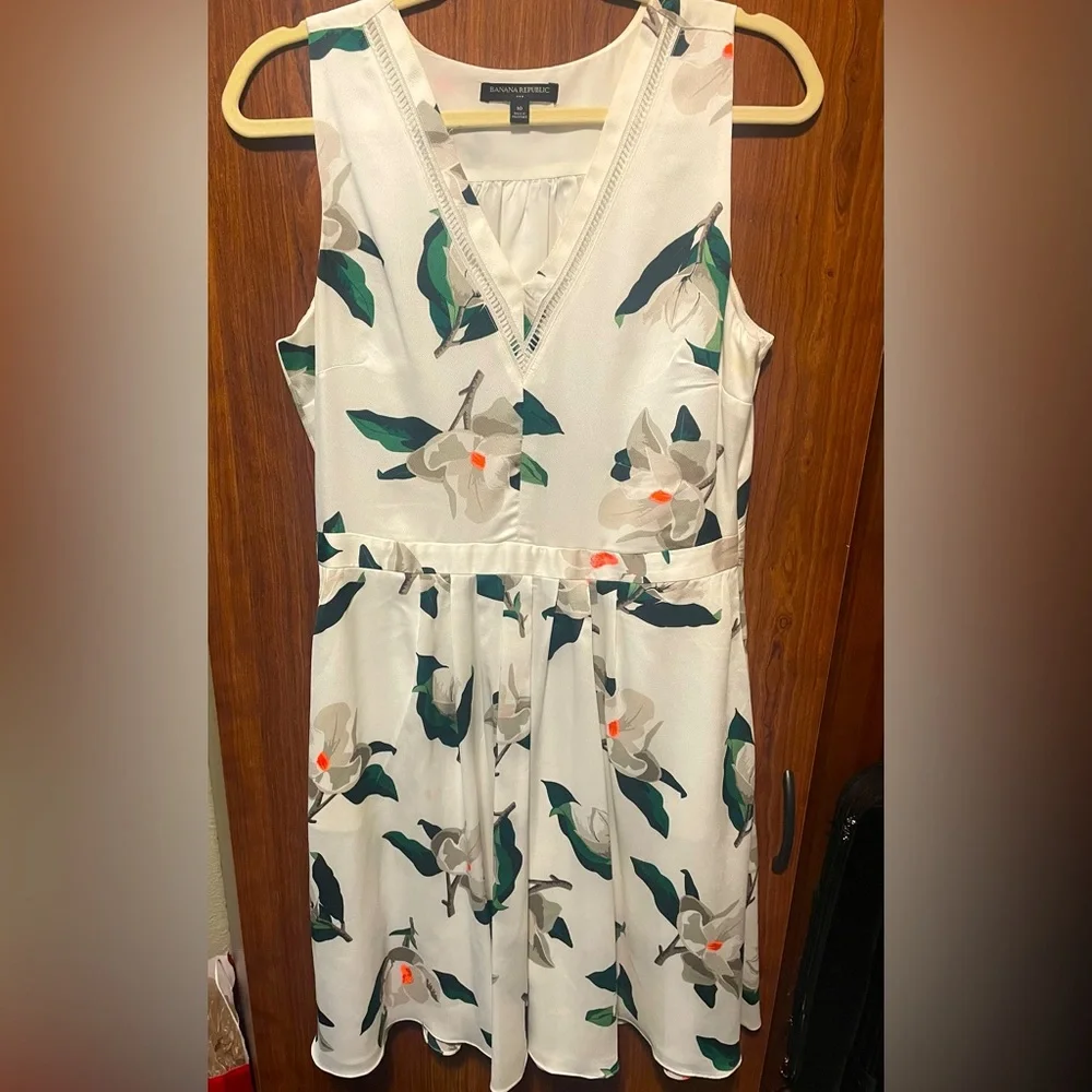 Banana Republic A-line dress - Picture 1 of 3